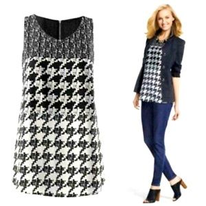 ❤️ CAbi Houndstooth Blouse